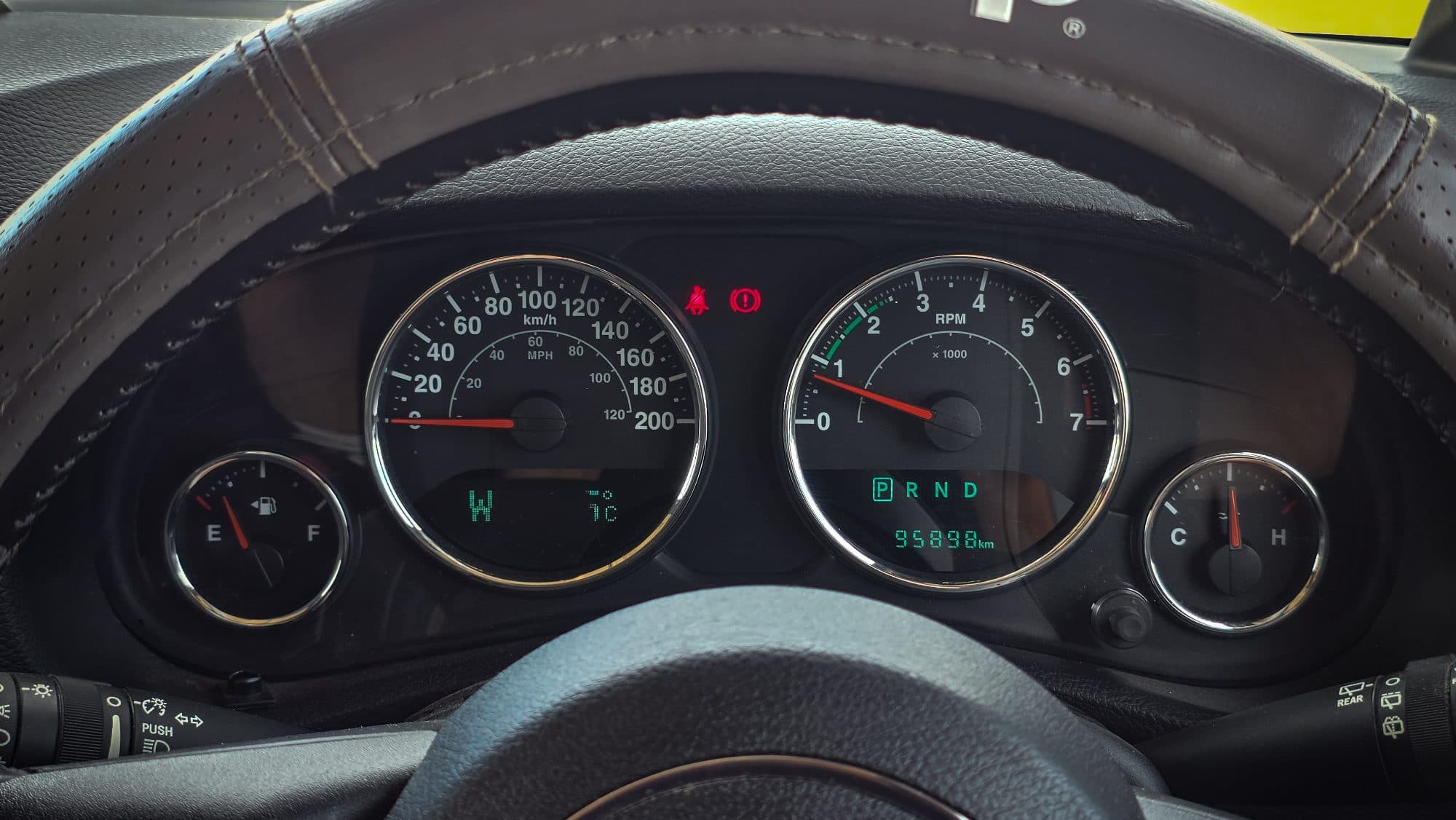Jeep Wrangler 3.6 V6 JK Edition SUV 4dr Petrol Auto 4WD Euro 6 (280 bhp) — frame 39 of 62