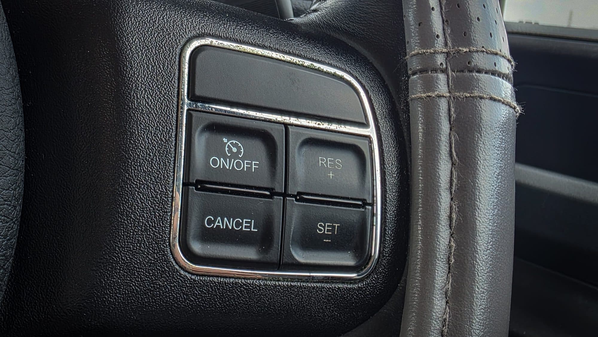 Jeep Wrangler 3.6 V6 JK Edition SUV 4dr Petrol Auto 4WD Euro 6 (280 bhp) — frame 41 of 62