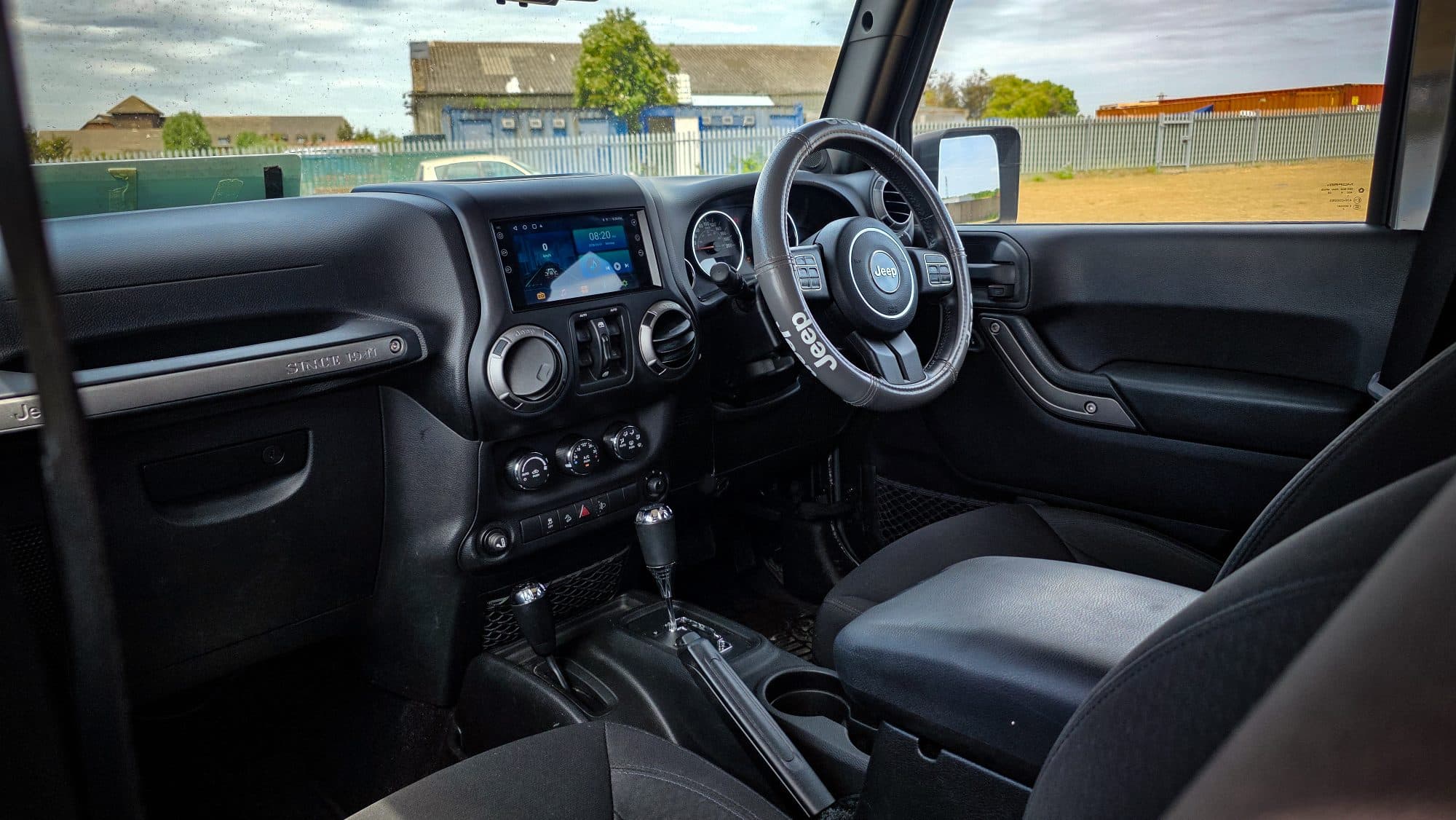 Jeep Wrangler 3.6 V6 JK Edition SUV 4dr Petrol Auto 4WD Euro 6 (280 bhp) — frame 52 of 62